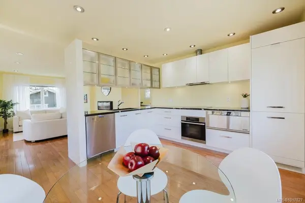 1865 Quamichan St, Victoria, BC V8S 2B7