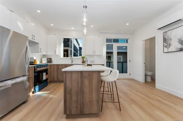 Langford, BC V9C 2V8,909 Vine Crt