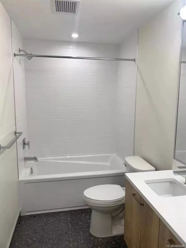 Saanich, BC V8T 3V4,1588 North Dairy Rd #206