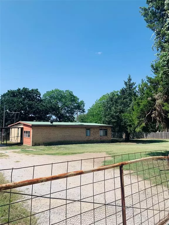 Reno, TX 76020,1010 A E Reno Road