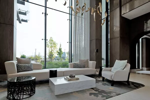 Toronto C13, ON M3C 0P7,30 Inn On The Park DR #222