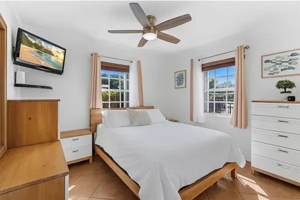 West Park, FL 33023,31 Miami Gardens Rd