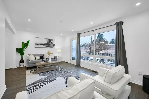 Hunt Club - Windsor Park Village And Area, ON K1V 8T4,3520 Downpatrick RD #63