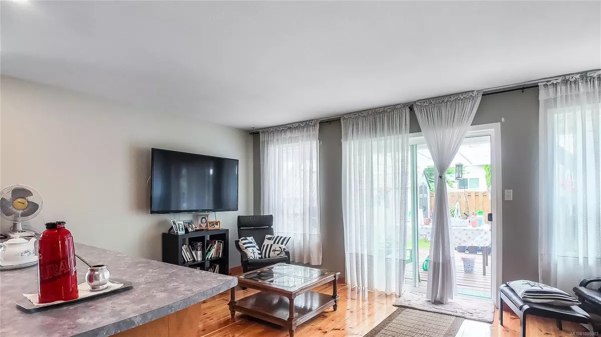 Campbell River, BC V9W 7H2,601 Azalea Pl