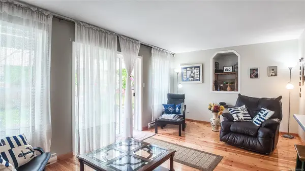 Campbell River, BC V9W 7H2,601 Azalea Pl