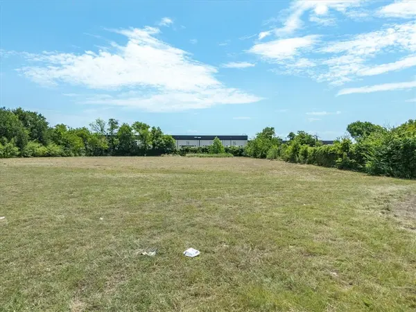 2600 Hullette Avenue, Lancaster, TX 75134