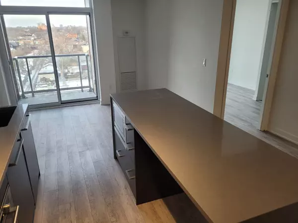 Toronto C01, ON M6J 1J1,106 Dovercourt RD #712