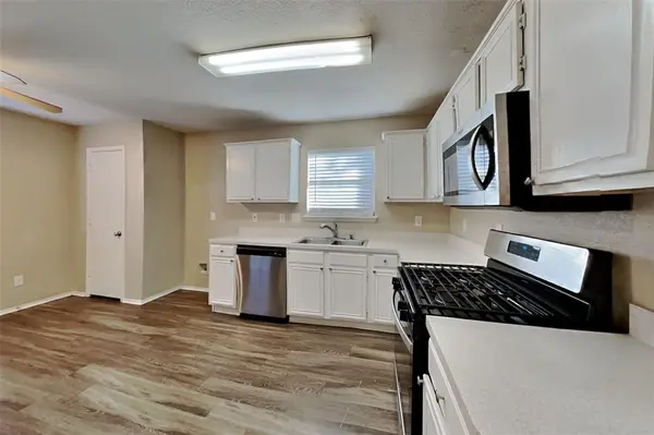 Rowlett, TX 75088,7802 Dockside Drive