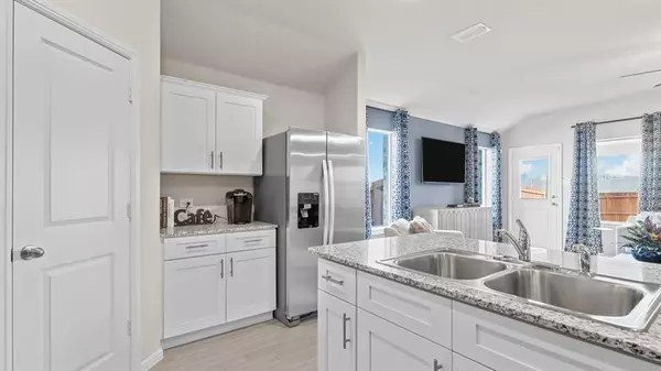 Fort Worth, TX 76036,2225 WHITE BUFFALO Way