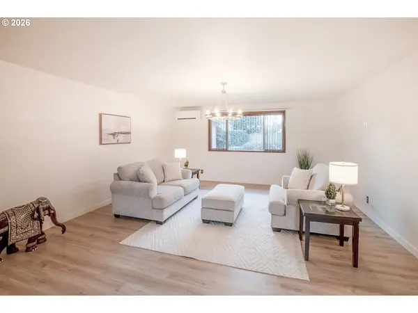 Eugene, OR 97404,475 BANTON AVE