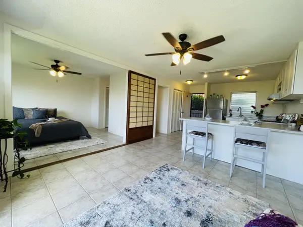 75-5766 KUAKINI HIGHWAY #104, Kailua-kona, HI 96740