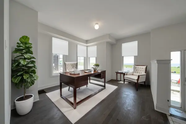 Clarington, ON L1C 7E9,563 Port Darlington RD