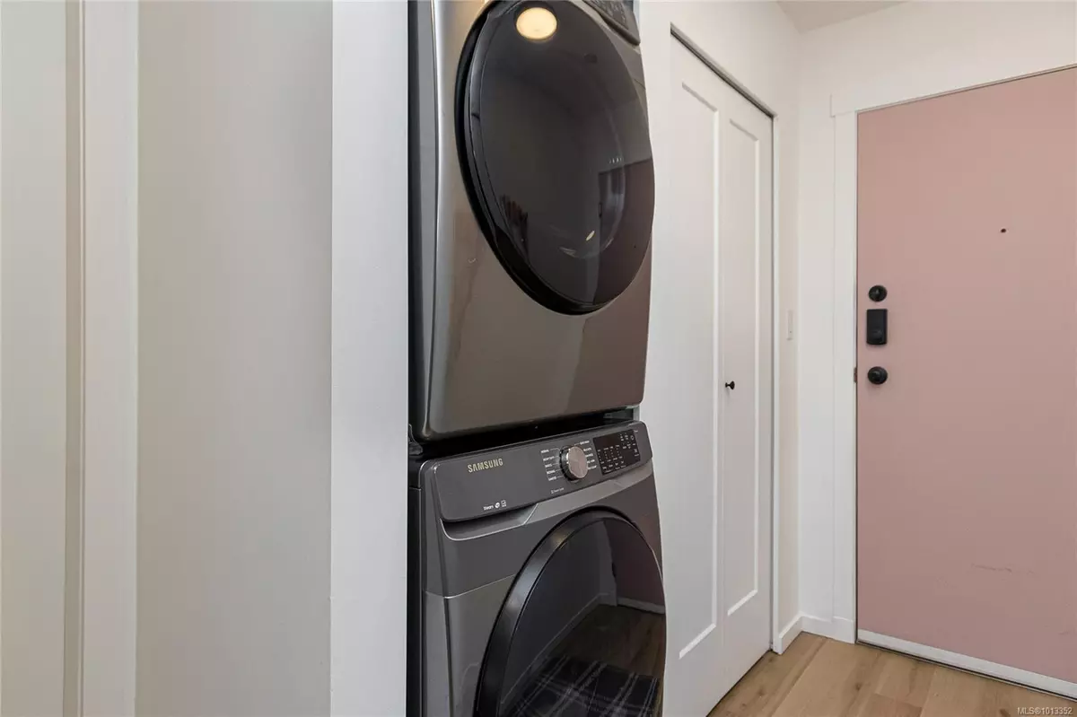 Victoria, BC V8T 4G8,2560 Wark St #410