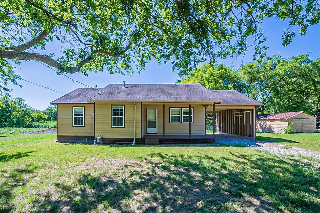 404 Murchison Street, Farmersville, TX 75442