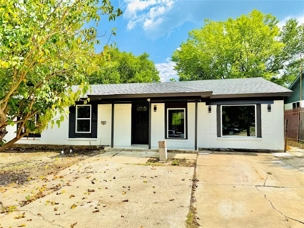 Dallas, TX 75211,740 Bimebella Lane