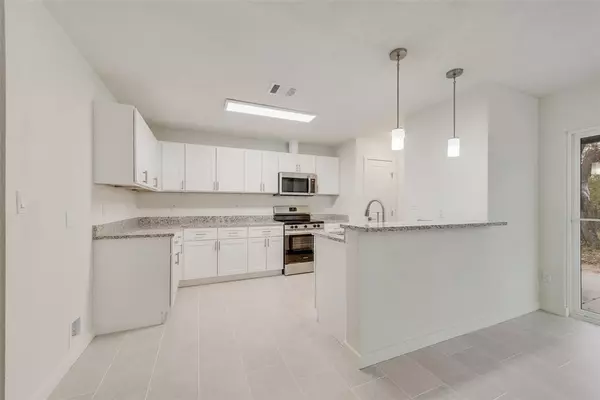 Garland, TX 75043,3853 Commonwealth Drive