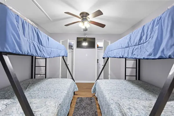 Seven Points, TX 75143,327 Nob Hill Lane