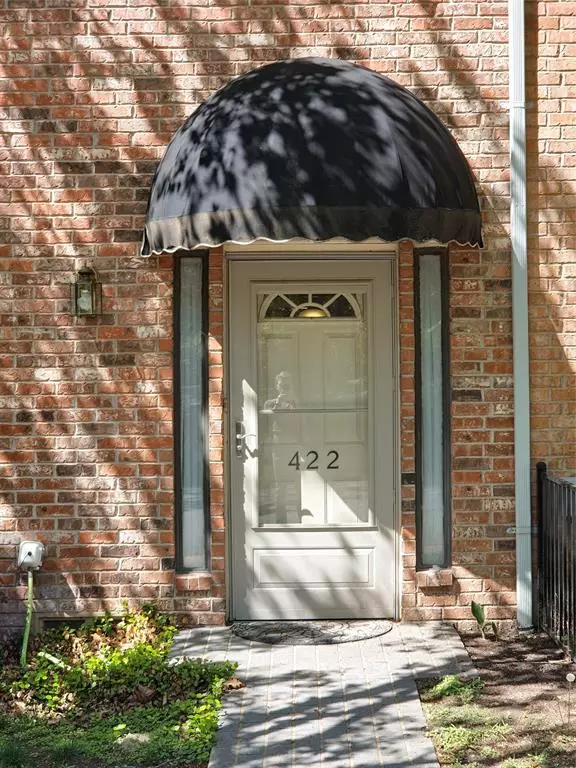 Weatherford, TX 76086,422 W Oak Street