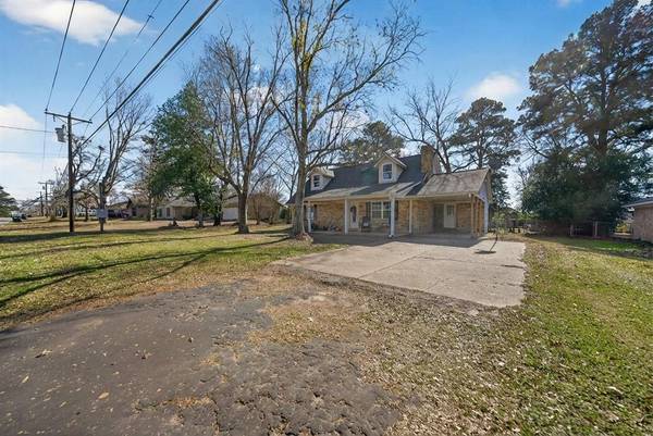 3593 Walnut Hill Drive, Flint, TX 75762