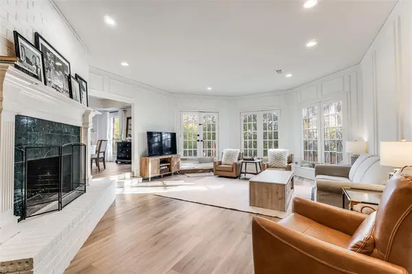 Dallas, TX 75220,9122 Cochran Heights Drive