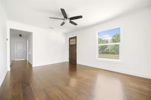 Dallas, TX 75228,2267 Tealford Drive