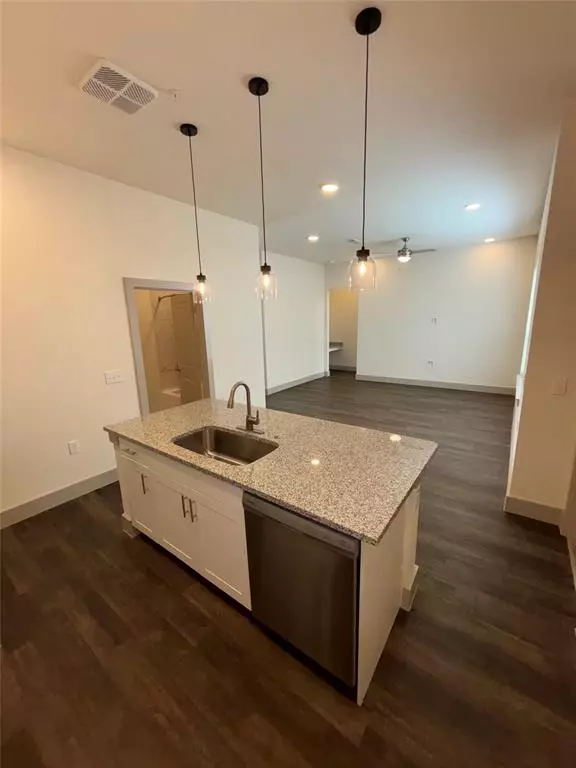 Aubrey, TX 76227,2036 Oak Grove #147