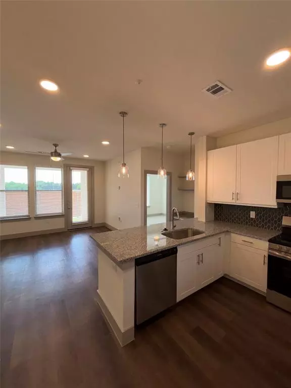 Melissa, TX 75454,300 Lucas Lane #117