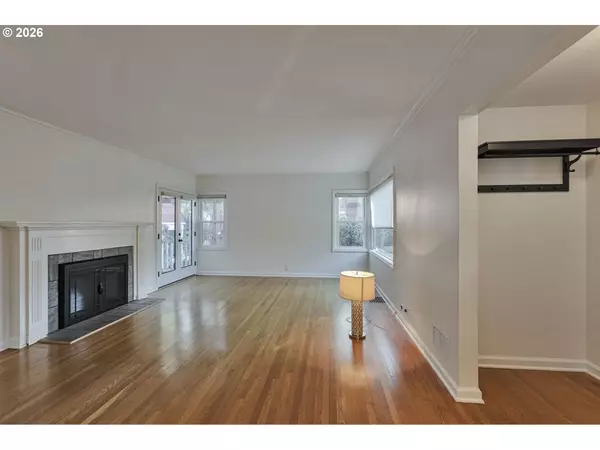 Portland, OR 97219,6815 SW 8TH AVE