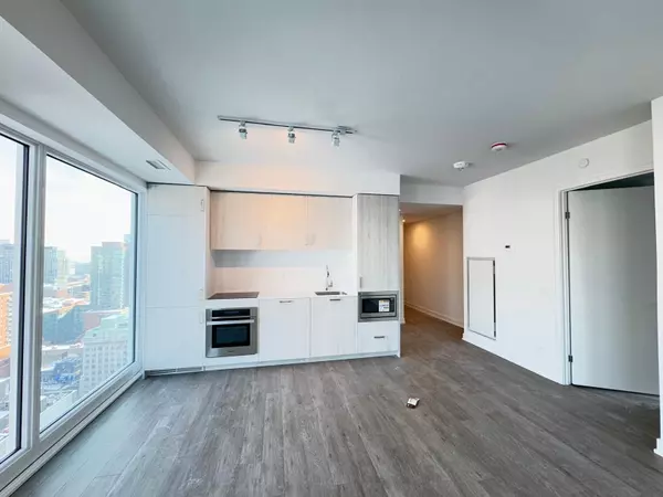 Toronto C08, ON M5C 0B6,88 Queen ST E #2502