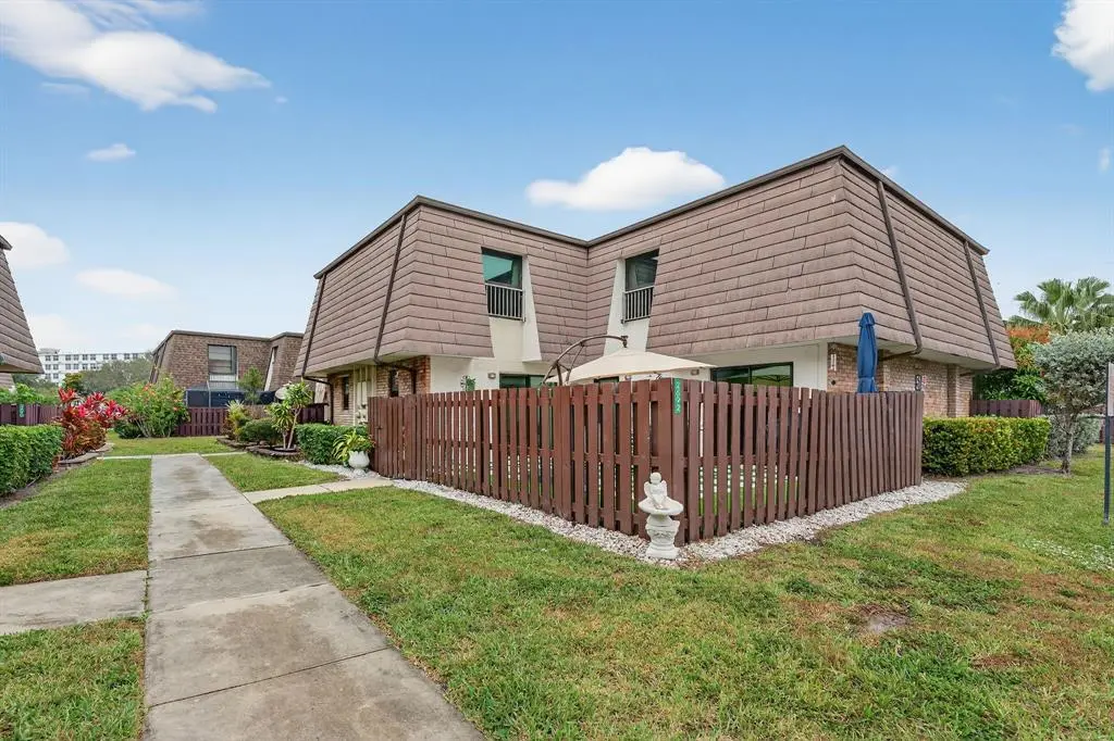 Coral Springs, FL 33065,2692 NW 99th Ave #2692