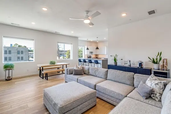 Dallas, TX 75204,1536 Holly Avenue #106