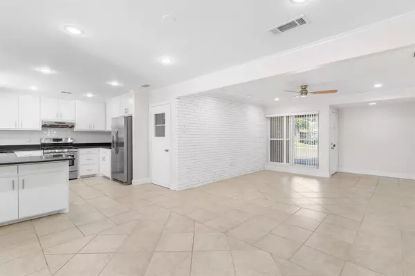 Richardson, TX 75080,831 Warren Way