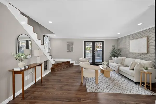 10109 Regal Park Lane #117, Dallas, TX 75230