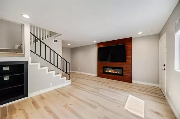 Dallas, TX 75219,3500 Routh Street #6