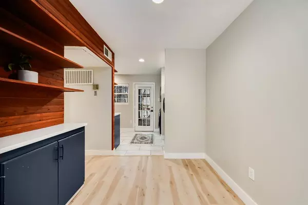 Dallas, TX 75219,3500 Routh Street #6