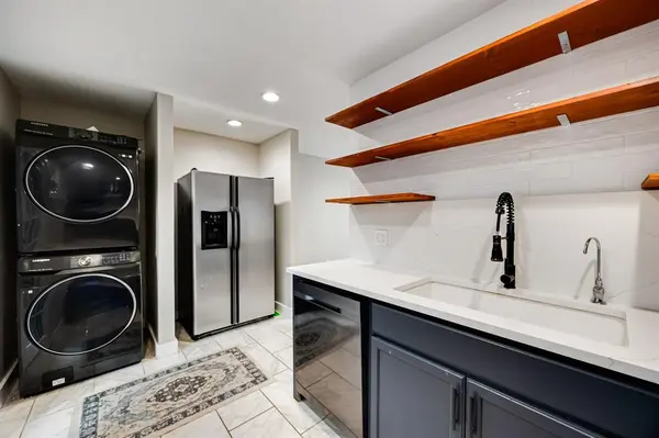 Dallas, TX 75219,3500 Routh Street #6