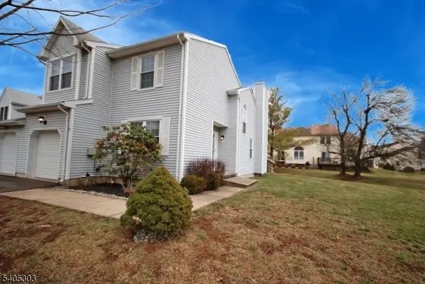 10 Apache Way, Branchburg Twp., NJ 08876