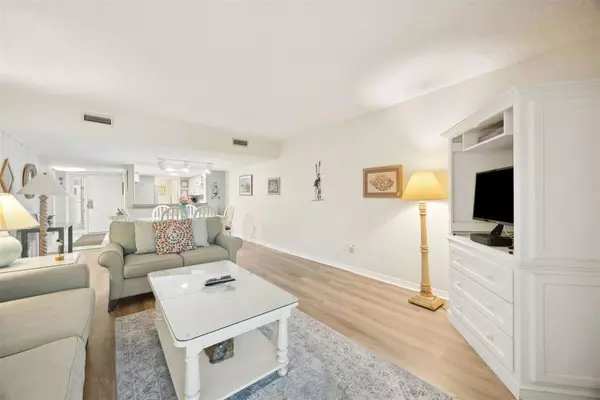 Fernandina Beach, FL 32034,2021 Beachwood Road #2021