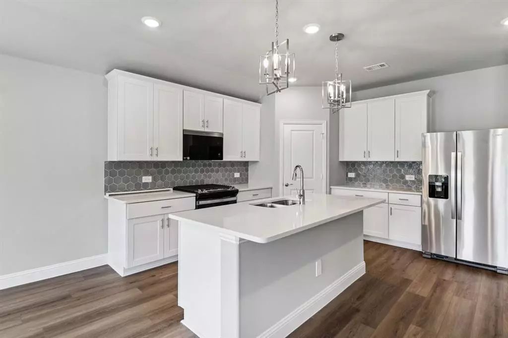 Seagoville, TX 75159,2127 Mustang Way