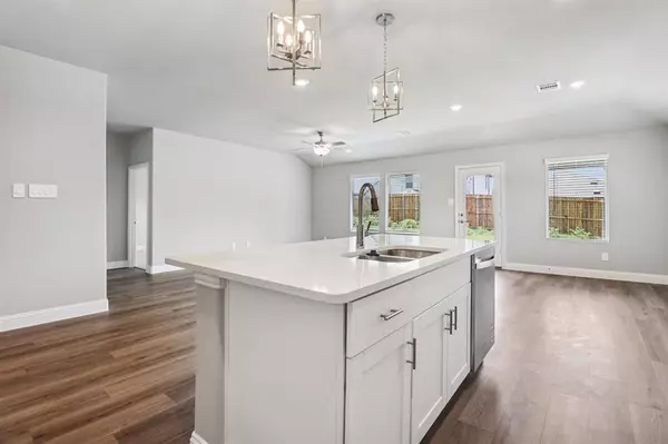 Seagoville, TX 75159,2127 Mustang Way