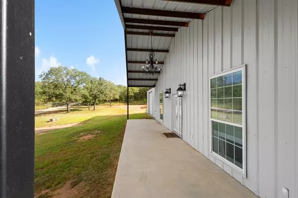 Bowie, TX 76230,335 Ponderosa Street