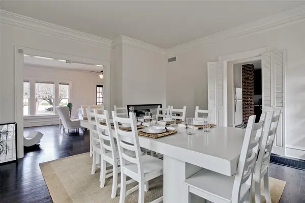 Dallas, TX 75214,4902 Junius Street