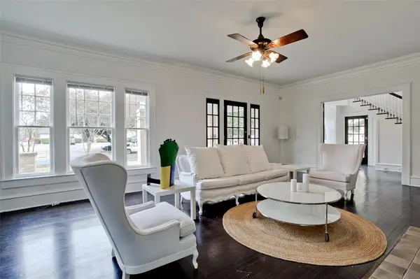 Dallas, TX 75214,4902 Junius Street