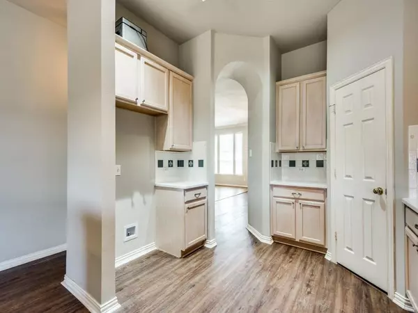 The Colony, TX 75056,5924 Legend Lane