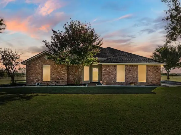 492 Spring Meadow Drive,  Moody,  TX 76557