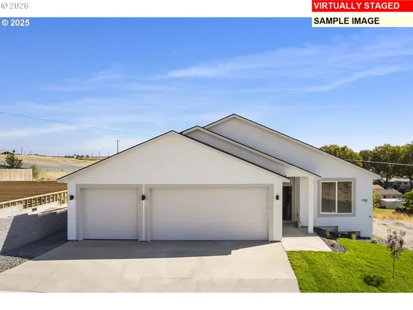 1214 E Kimber DR, Hermiston, OR 97838