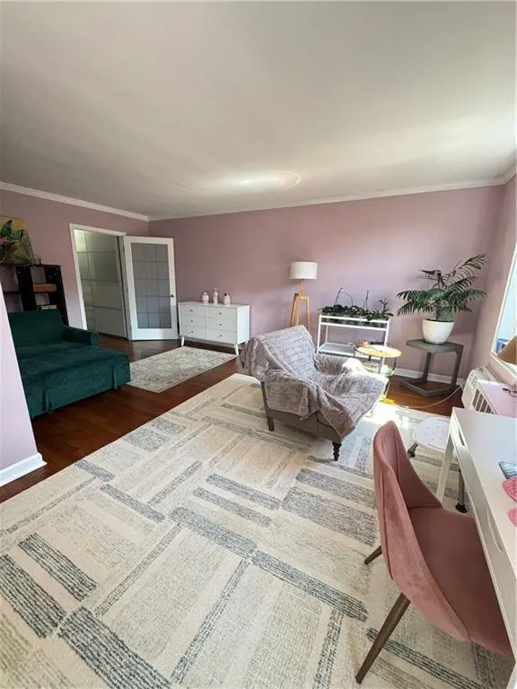 Staten Island, NY 10301,350 Richmond TER #7L