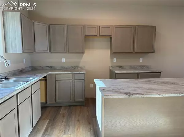 Pueblo, CO 81008,2314 Starboard LN