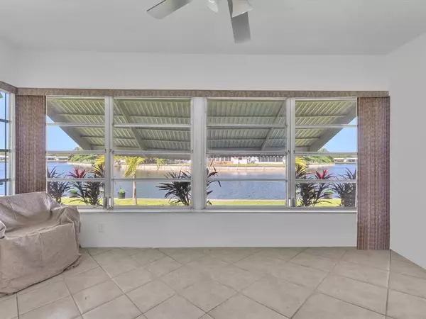 Tamarac, FL 33321,5702 NW 84th Ave