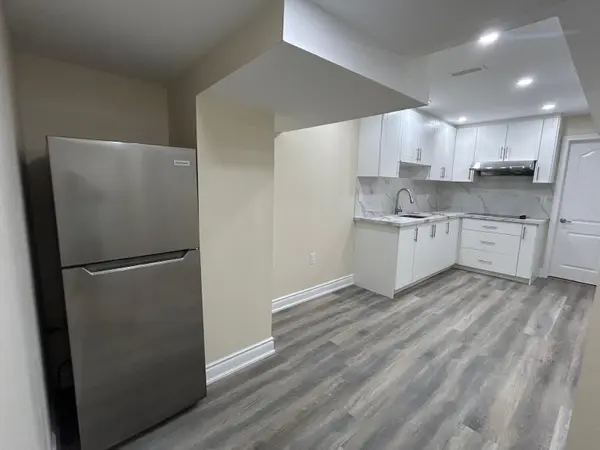 Brampton, ON L6R 0X9,10 Alicewood GRV #Bsmt